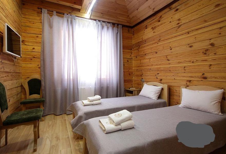 Golden Nest Apartment Yablunytsya Bagian luar foto