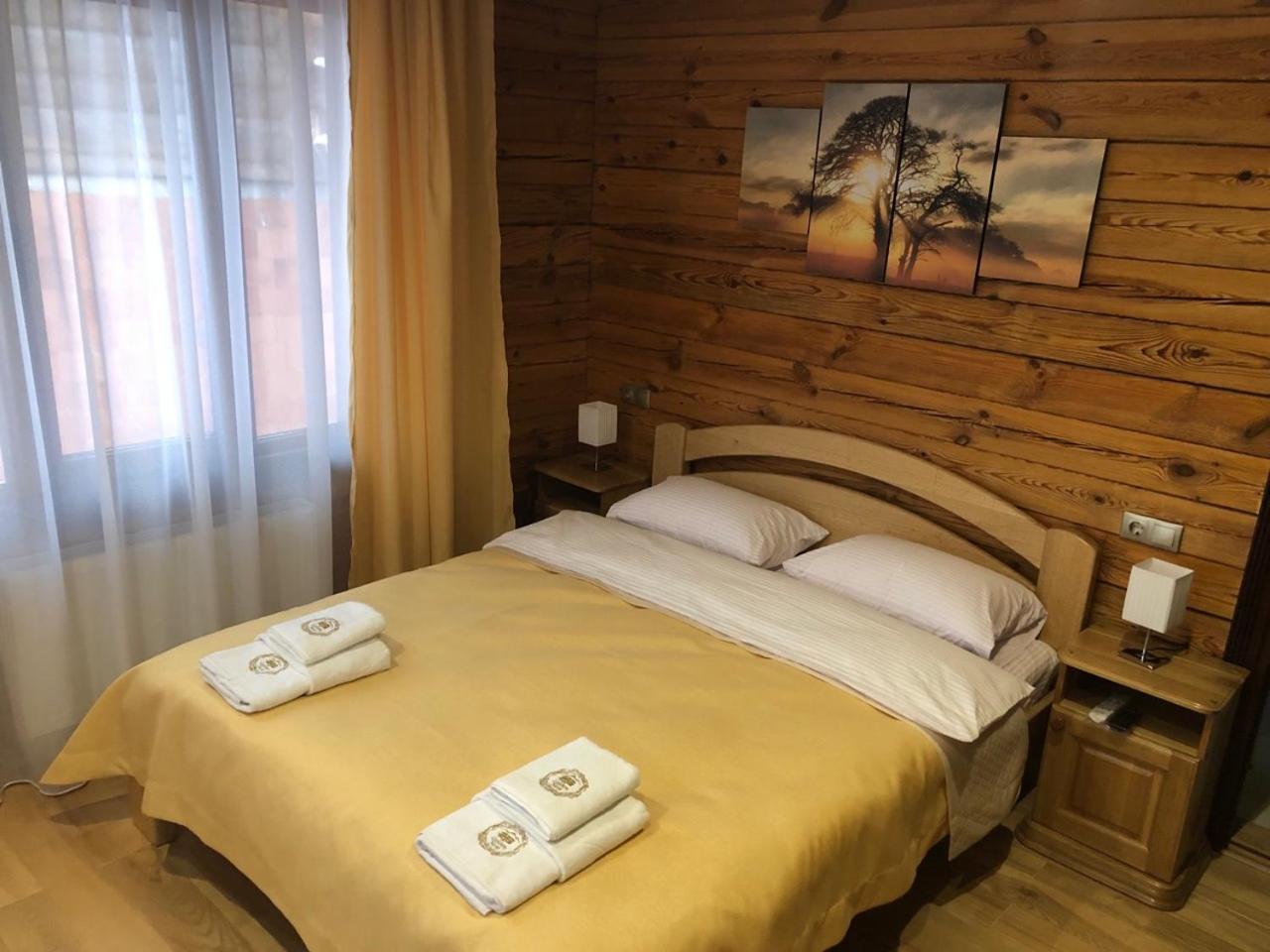 Golden Nest Apartment Yablunytsya Bagian luar foto