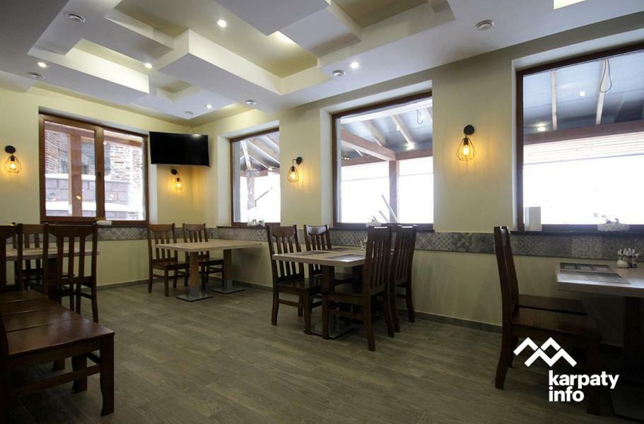 Golden Nest Apartment Yablunytsya Bagian luar foto